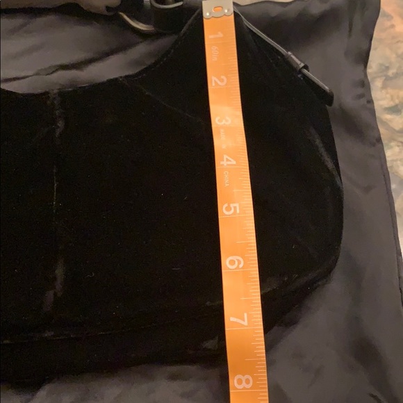 Yves St Laurent Mombasa Luxurious Black Velvet bag - Picture 8 of 8